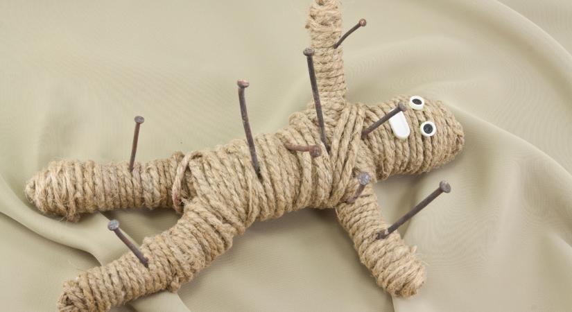 Vérvád a semmiből! - Így építették fel a DK és a Tisza Párt a pedofilbotrányt  videó