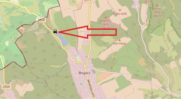 Árokba csapódott egy kocsi Bogácsnál