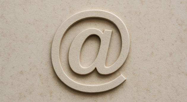 Az @ jel története: az amforáktól az online identitásig