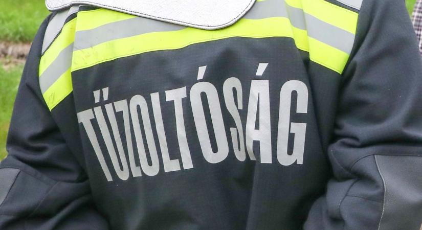 Baleset történt Bogácson, a tűzoltók mellett a társhatóságok is a helyszínen
