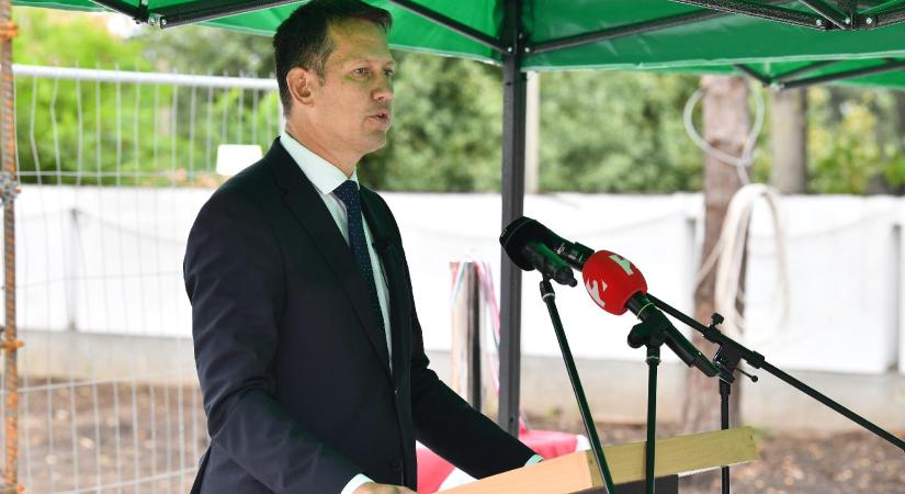 Fülöp Attila: Ózdon nincs gyerekotthon  videó