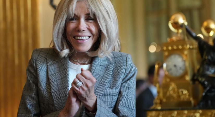 Kortalan stílus, időtlen elegancia: íme Brigitte Macron szépségtitkai