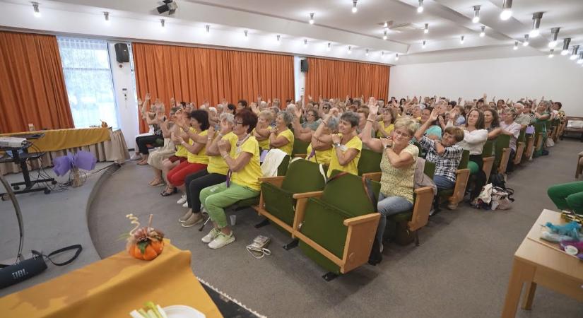 Demenciával élők és a hozzátartozóik jogairól tájékoztattak