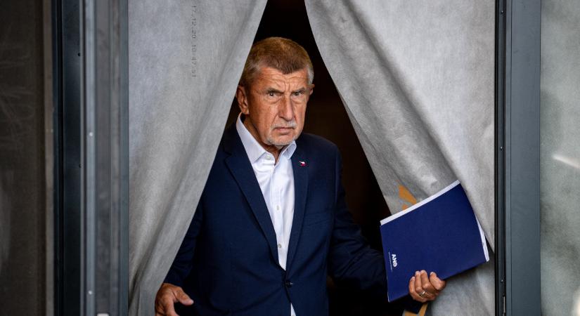 A csehek is megtapasztalják, milyen az, amikor családokat és barátságokat szakít szét a politika