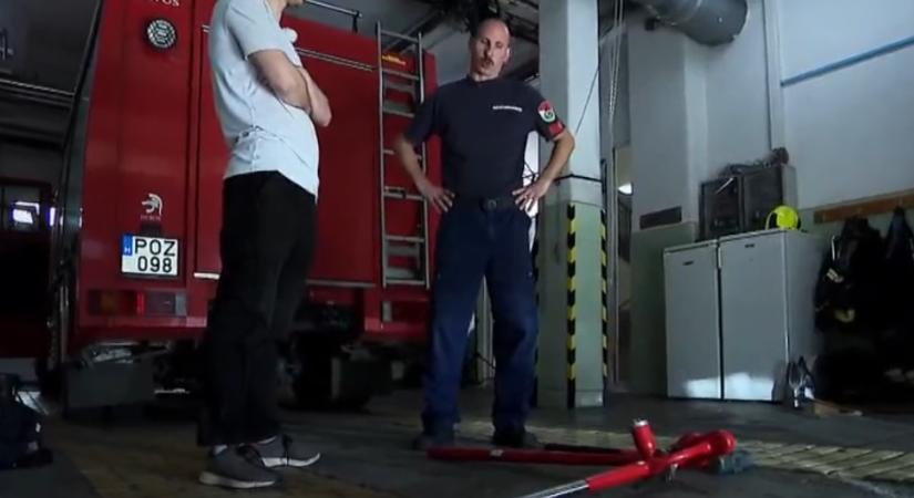 Riasztás – Egy tűzoltóság egy napja  videó