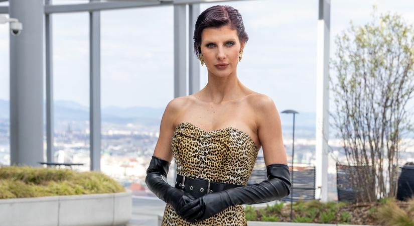 Erotikus képek kerültek elő a TV2 sztárjáról