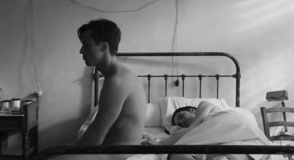 Melankólikus, fekete-fehér filmen tér vissza Camus klasszikusa