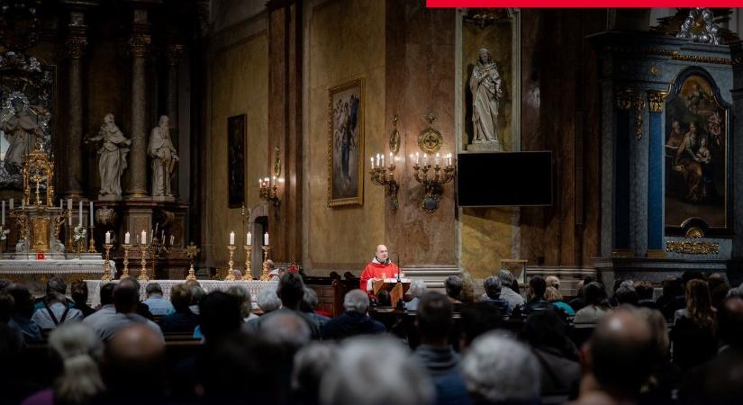 Orbán Viktor közölte: nem fogja annyiban hagyni a Pál atyával történteket – Misét tartottak egy békés hazáért (FOTÓK)