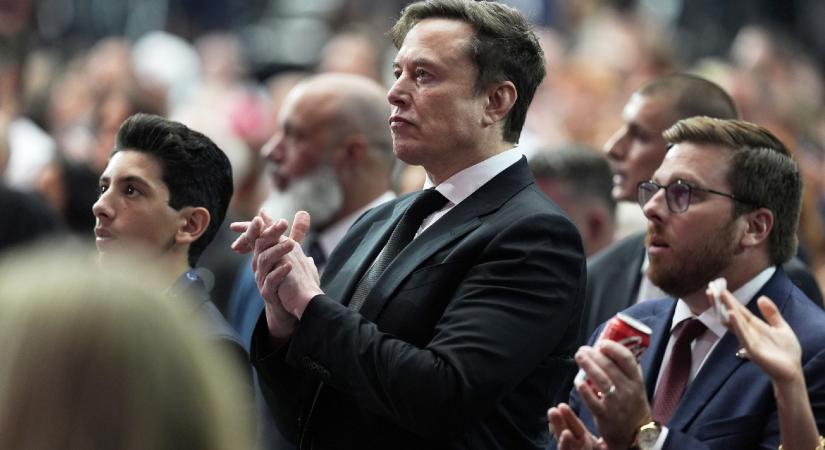 Százával hívják vissza az Elon Musk csapata miatt kirúgott alkalmazottakat