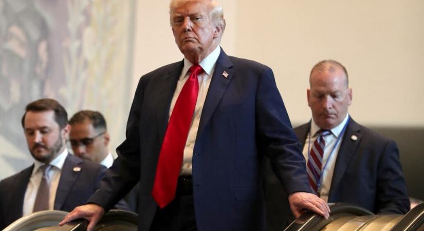 „Hármas szabotázst” emleget Trump, miután többször is kifogott rajta a technika ördöge az ENSZ székházában