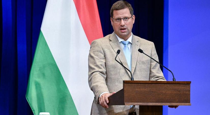 Kövesse nálunk élőben Gulyás Gergely sajtótájékoztatóját