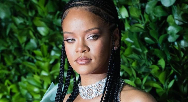 Rihanna titokban világra hozta harmadik gyermekét, íme az első fotó a kislányról