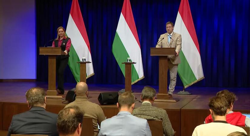 A kozmikus szeretet után két nappal jött a kozmikus gyűlölet – Kormányinfó percről percre