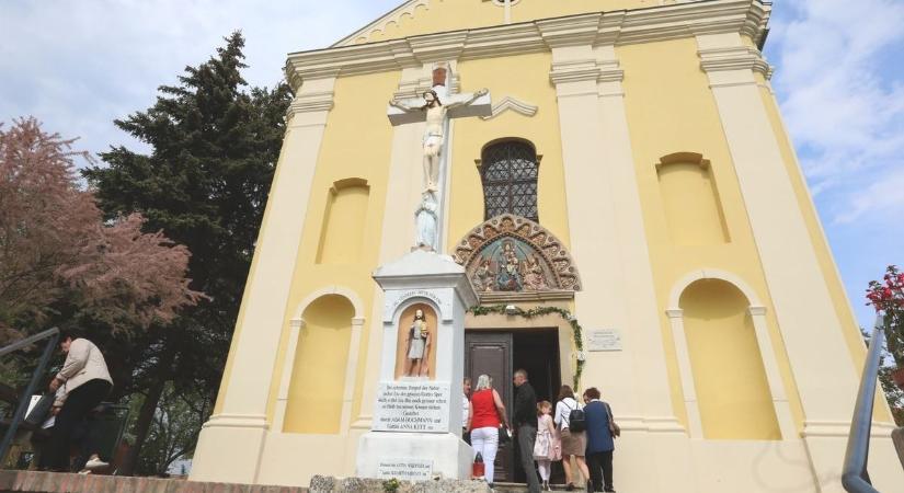 Visszaváltható palackokkal lehet támogatni a kegyhely megújulását