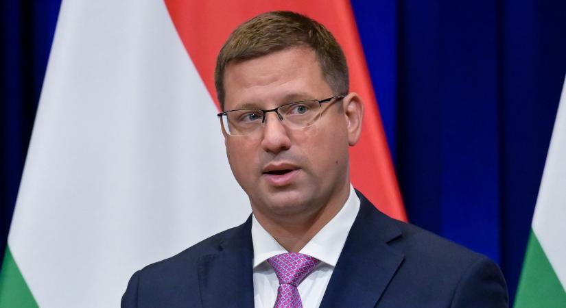 Bezuhanhat a magyar gazdaság, 4 százalékos GDP-visszaesést hozhat az orosz nyersanyagról való leválás
