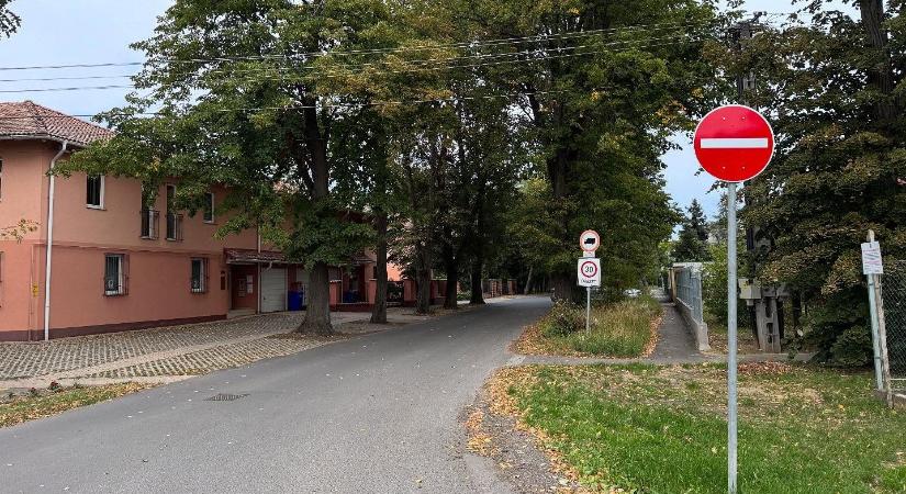 Megszűnik az egyirányúsítás két debreceni utcában