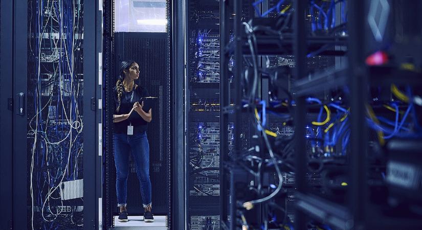 Hajmeresztő digitális veszélyek leselkednek ránk, de tehetünk ellene