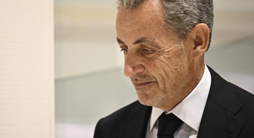 Elítélték Nicolas Sarkozyt, aki milliókat kapott Kadhafitól a kampányára