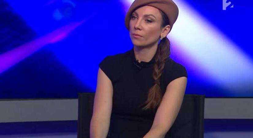 Rúzsa Magdi férjével és a hármasikrekkel az olasz nyaraláson: a gyerekek már a derekukig érnek, olyan sokat nőttek
