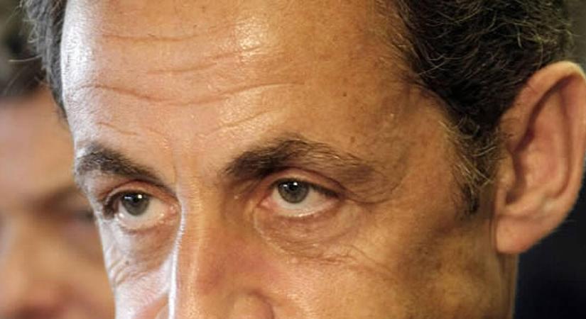 Elítélték Nicolas Sarkozyt