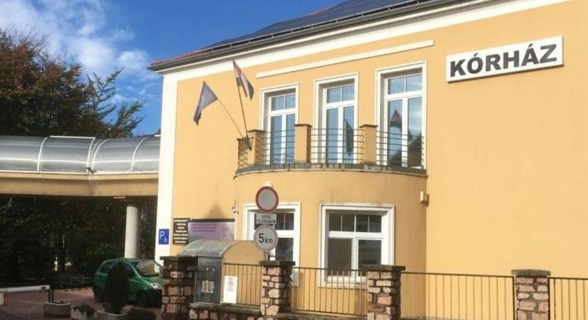 Rendőrök vitték el az orvost a kapuvári kórházból, úgy tudjuk, receptekért fogadott el hálapénzt a doktor