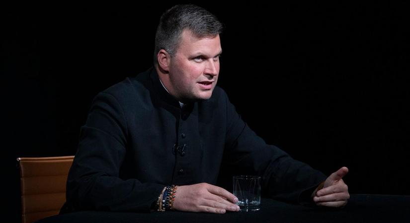 Bese Gergő: Az Alkotmányvédelmi Hivatalban a szemembe mondták, hogy az addigi papi életemnek vége
