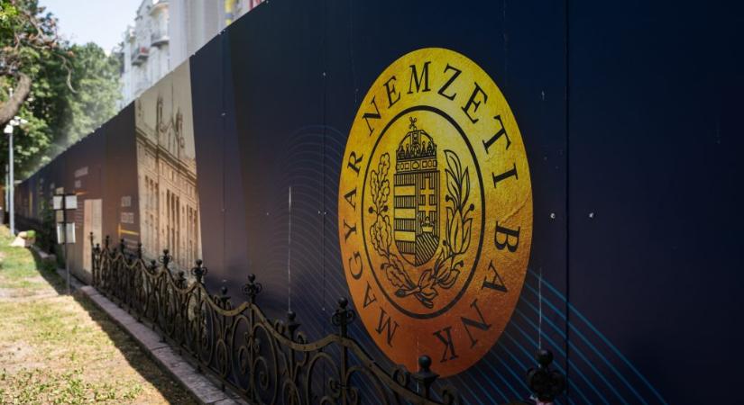 Direkt36: Egy Matolcsy Ádámhoz több szálon kötődő cég is profitált volna a jegybank alapítványi üzletéből