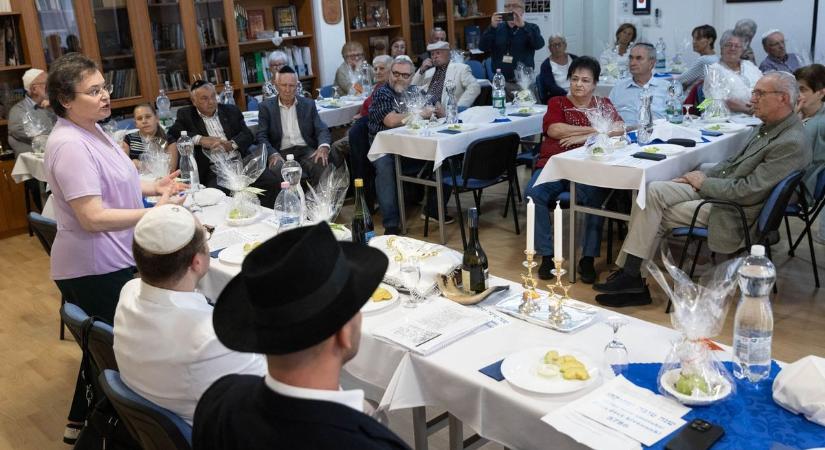 Az ember teremtésének 5786. évfordulója – A zsidó újévet köszöntötték Zalaegerszegen is (galéria)