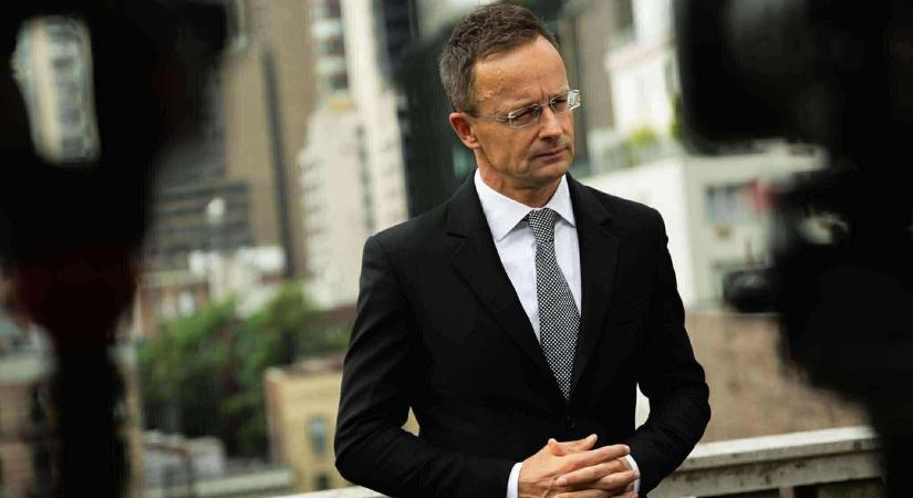 Szijjártó Péter: a képmutató nyugati országok is vásárolnak orosz olajat