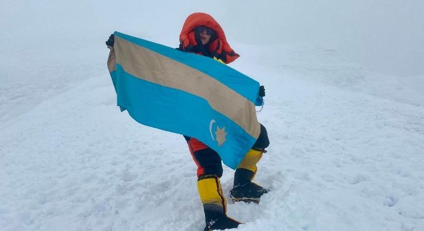 Dráma a világ tetején: Sántha Xéniát hódítása után helikopterrel mentették le a Himalájáról  VIDEÓ