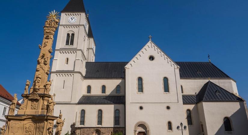 Újraszentelik az egyik legősibb magyar templomot, a veszprémi Szent Mihály Főszékesegyházat