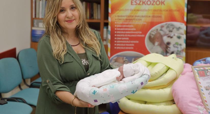 Plüsskommandó újra Székesfehérváron: milliós ajándék a koraszülött babáknak