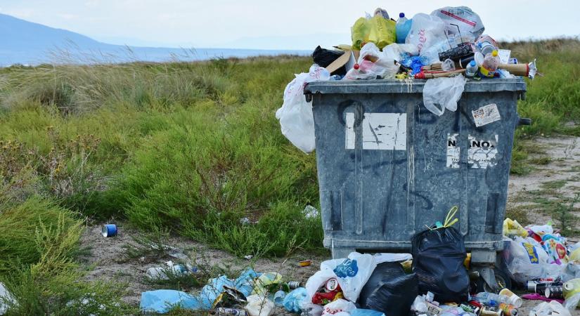 Újra elszállítják a szemetet Budapesten