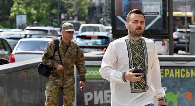Automatikusan katonai nyilvántartásba veszik a 25 és 60 év közötti hadköteles ukránokat