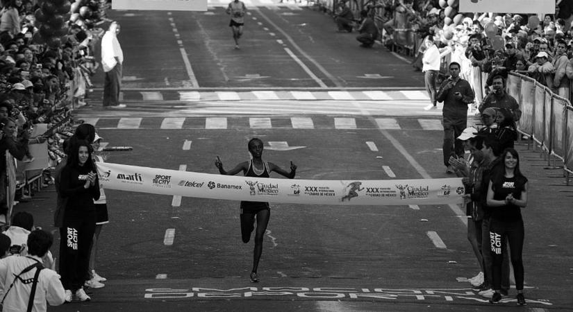 Gyászol a sportvilág: edzés közben rosszul lett, meghalt a Stockholm Maraton győztese