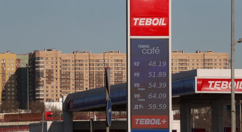 Oroszország az év végéig leállítja a benzin exportját