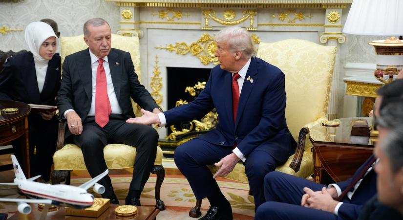 Donald Trump egy feltétellel oldaná fel a Törökország elleni szankciókat