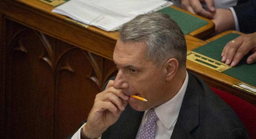 Lázár János szerint a pedofilokat ki kell herélni