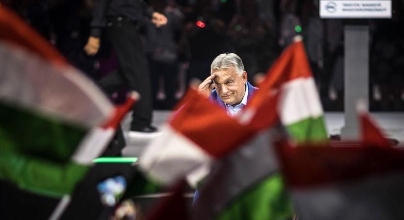 Ezt a napot sosem felejti el Magyarország és a németek se: most tör ki az autóipari forradalom, az egész világ erre figyel – Orbán Viktor a helyszínen