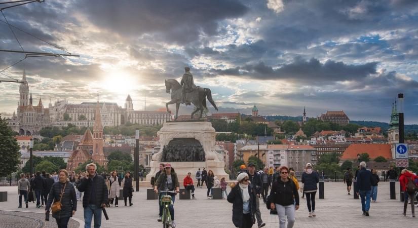Így alakul a pénteki időjárás – sokfelé erősen borult lesz az ég