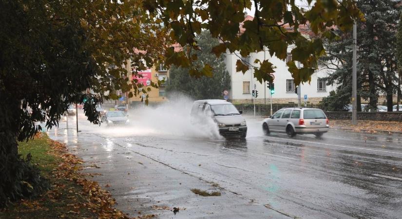 Továbbra is marad a borongós, esős, őszi idő Hajdú-Biharban
