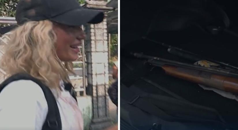 Fegyverekkel volt tele a kocsi csomagtartója, ami felvette Galambos Bogiékat az Ázsia Expresszben