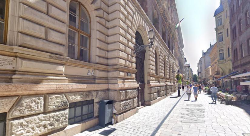 A kormányhivatal cáfolja a vádakat, nem tervezik bezárni a hajléktalanszállókat