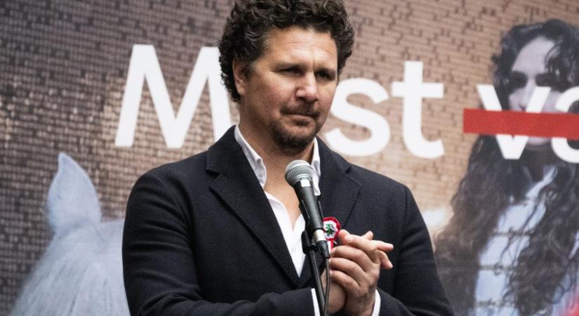 Nagy Ervin megvált csibeszőke tincseitől