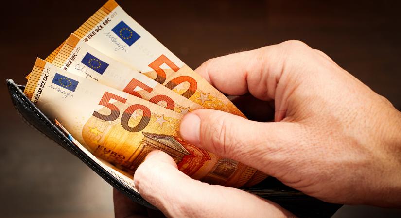 Ekkor jöhet a magyar euró, már a dátumot is kitűzték