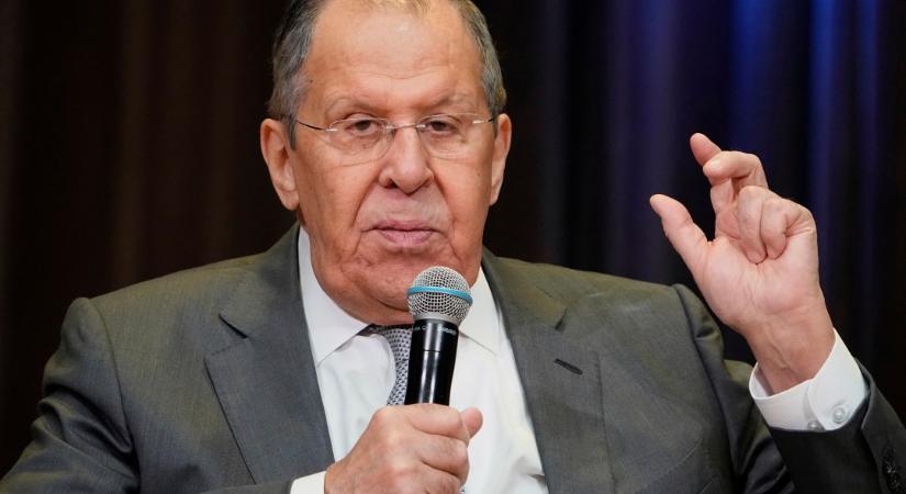Lavrov: A NATO és az EU Ukrajnán keresztül üzentek hadat Oroszországnak