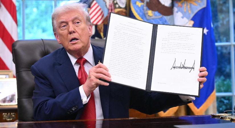 Donald Trump aláírta a rendeletet, egy amerikai vegyesvállalathoz kerül a TikTok