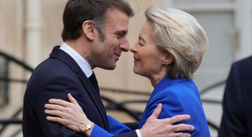 Brüsszel megint von der Leyen SMS-eit rejtegeti – ezúttal Macronnal írogatott a Bizottság elnök