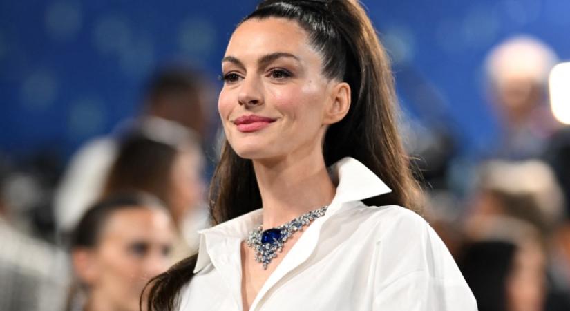 Anne Hathaway beszélgetős terasza – akár a nappaliban is megvalósíthatod