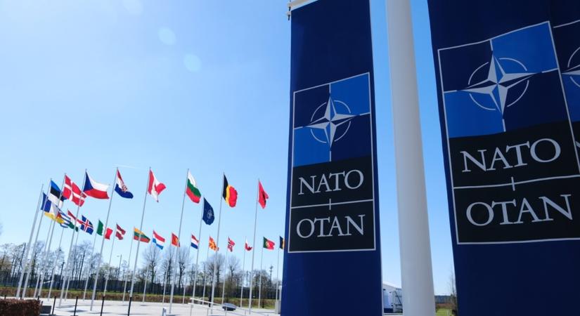 Ismét vadászgépeket riasztott a NATO a légtere közelében repülő orosz harci gépek miatt